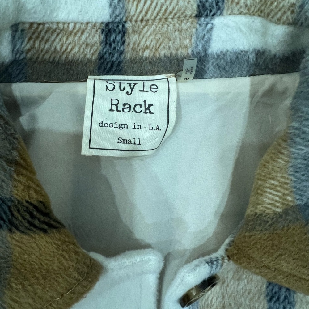 Style Rack Checkered Button-Up Shirt - Picture 3 of 3